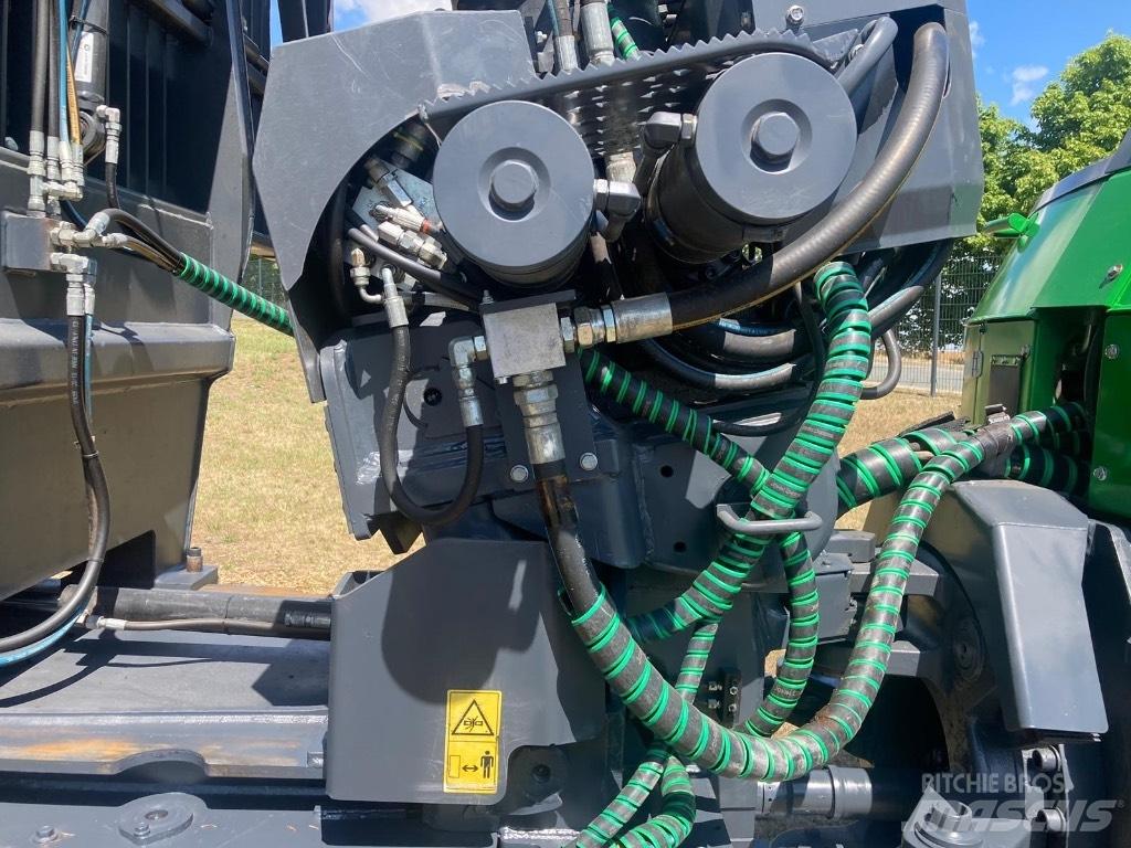 John Deere 1210G Tomruk yükleyici traktörler
