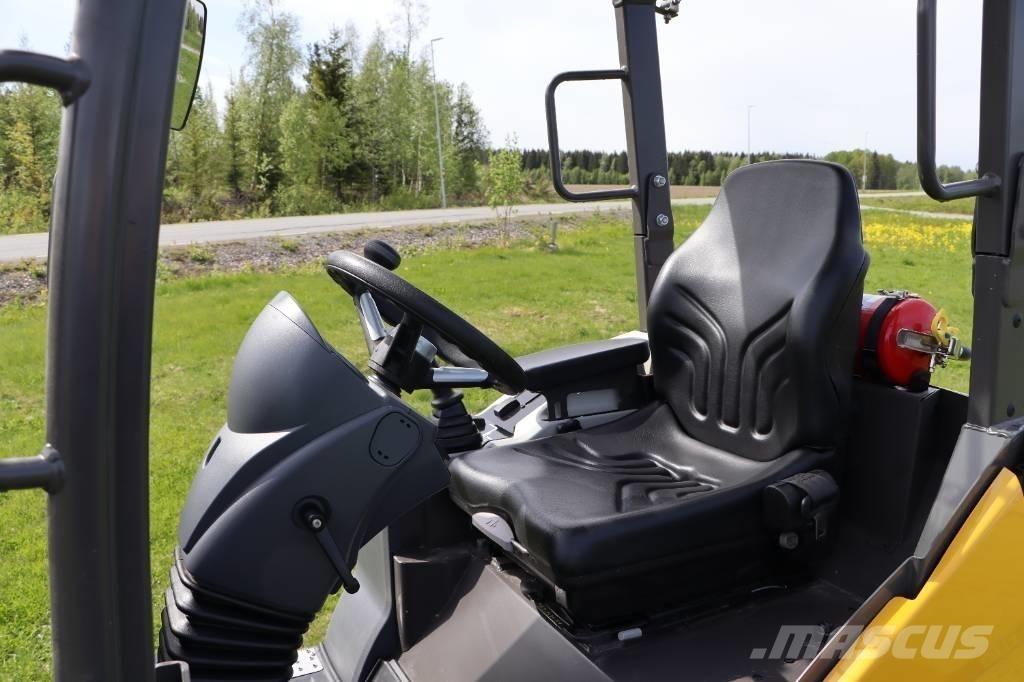 Mecalac MCL2 Skid steer loderler