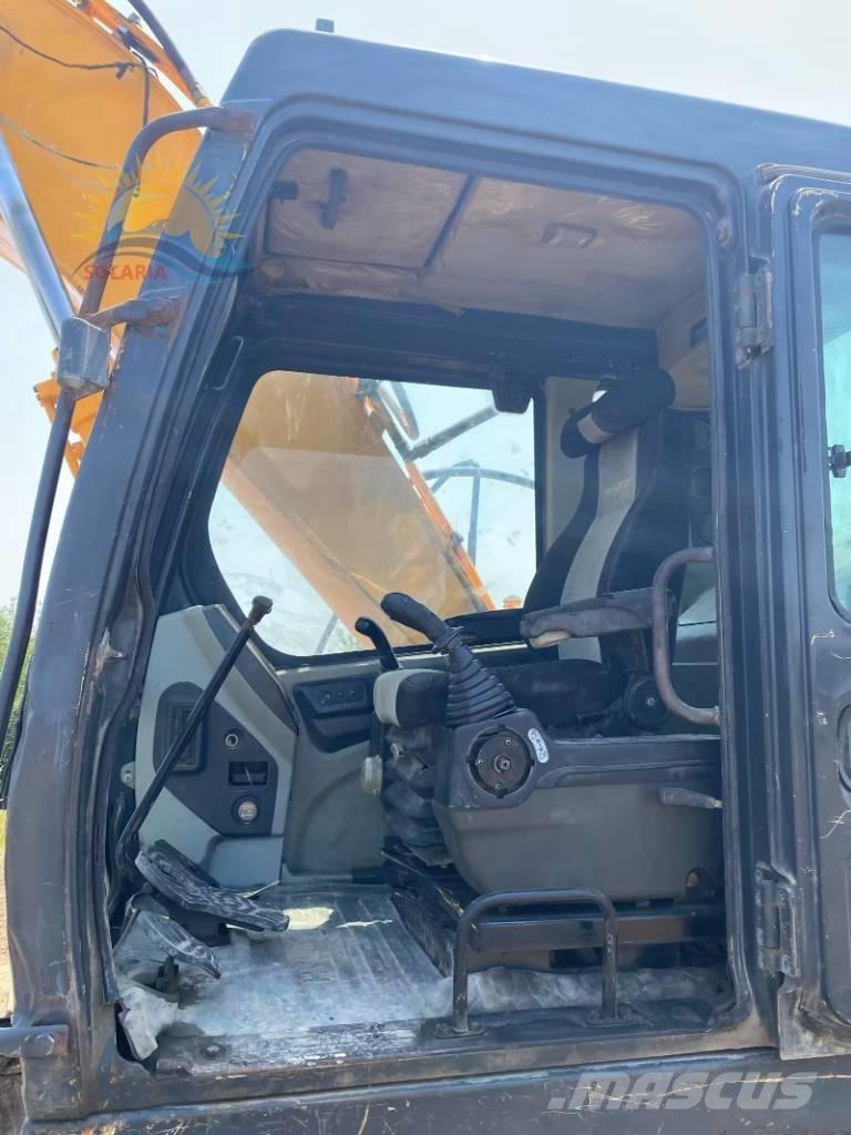 Hyundai Robex 215-7 Paletli ekskavatörler