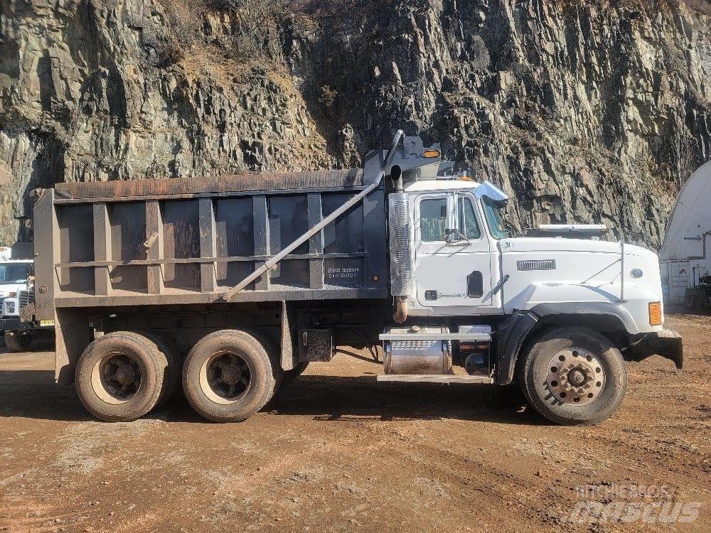 Mack CL 713 Damperli kamyonlar