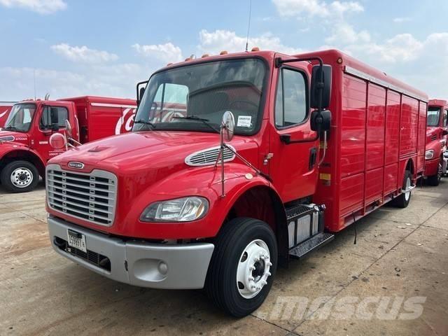 Freightliner M2 106 İçecek kamyonları