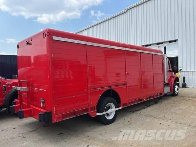 Freightliner M2 106 İçecek kamyonları