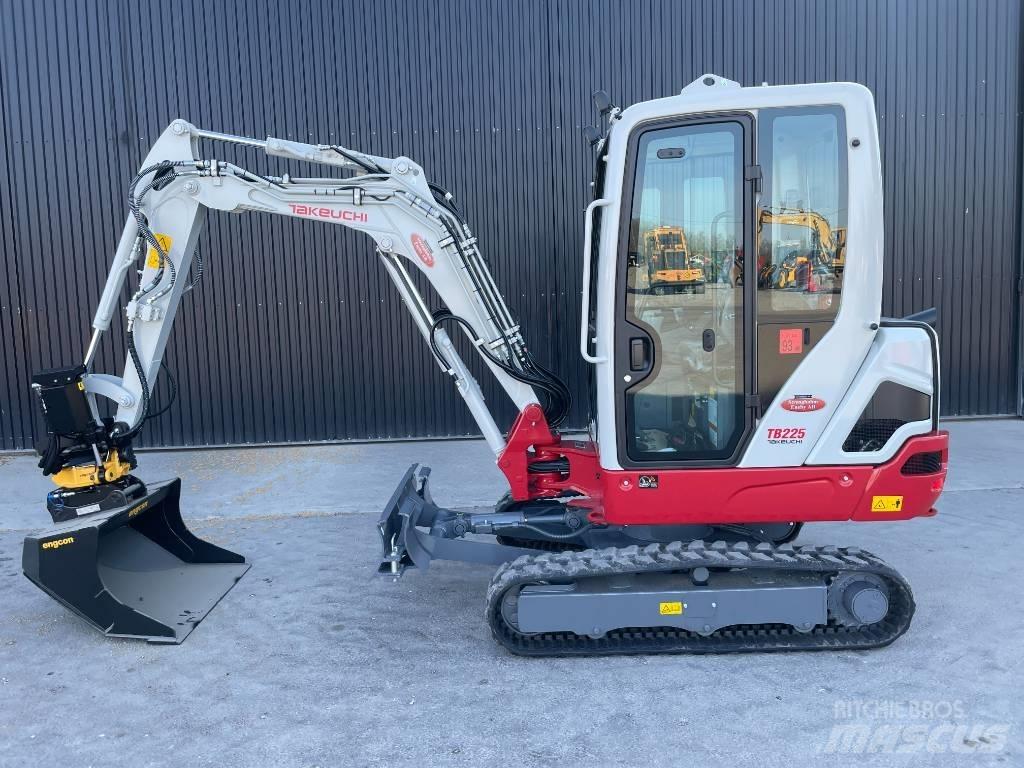 Takeuchi TB 225 Mini ekskavatörler, 7 tona dek