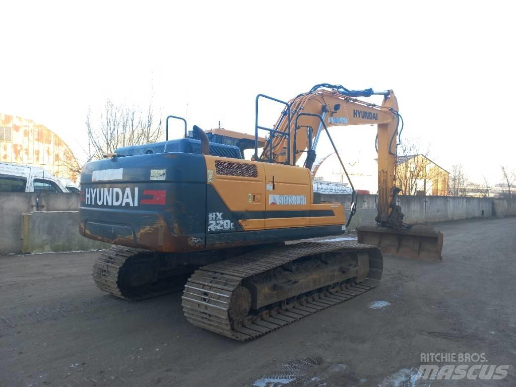 Hyundai HX 220 L Paletli ekskavatörler