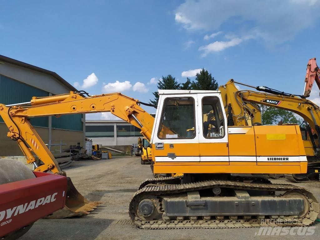 Liebherr 902 Paletli ekskavatörler