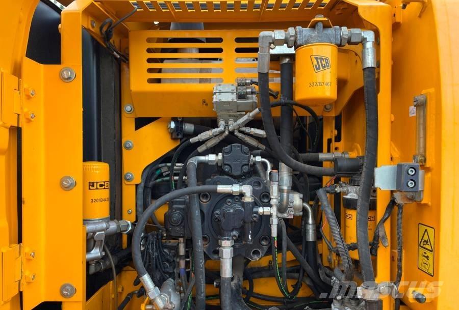 JCB JS 220 N LC Paletli ekskavatörler
