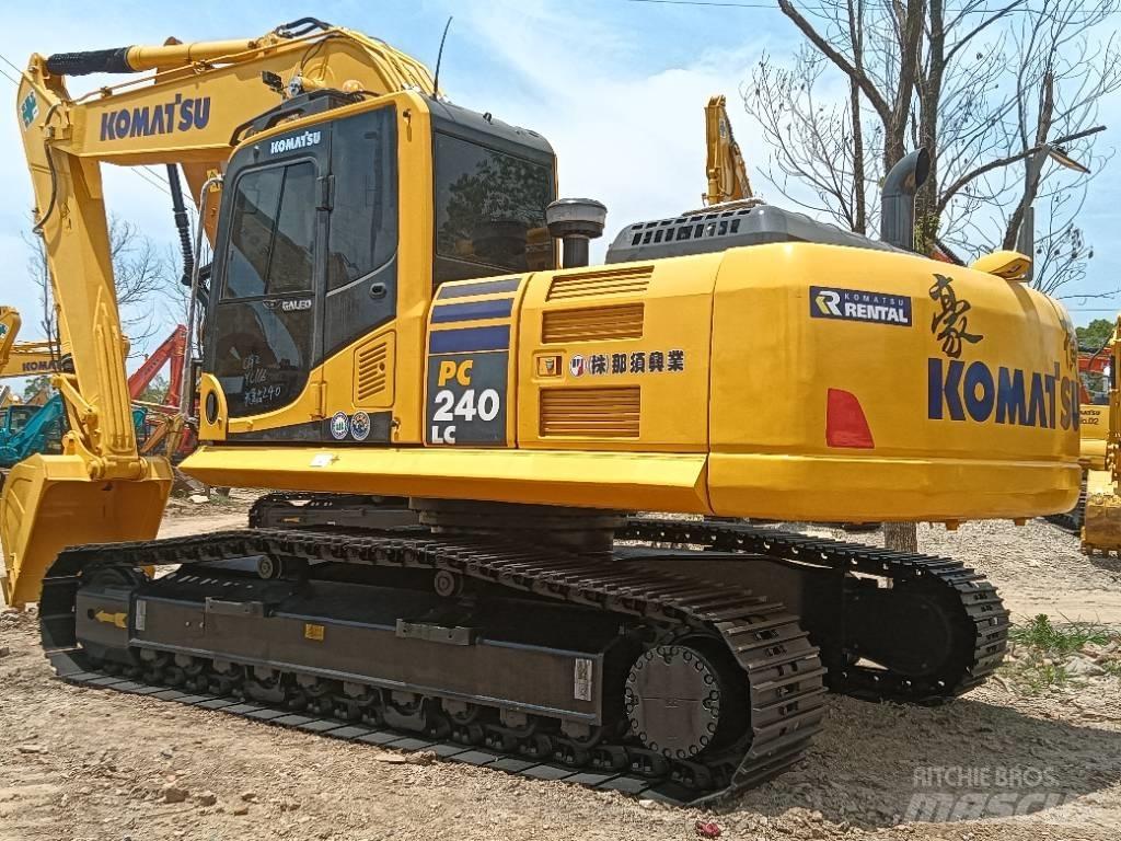 Komatsu PC 240 LC Paletli ekskavatörler