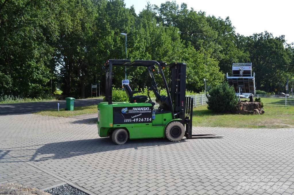 Hyundai 32 B-7 Elektrikli forkliftler