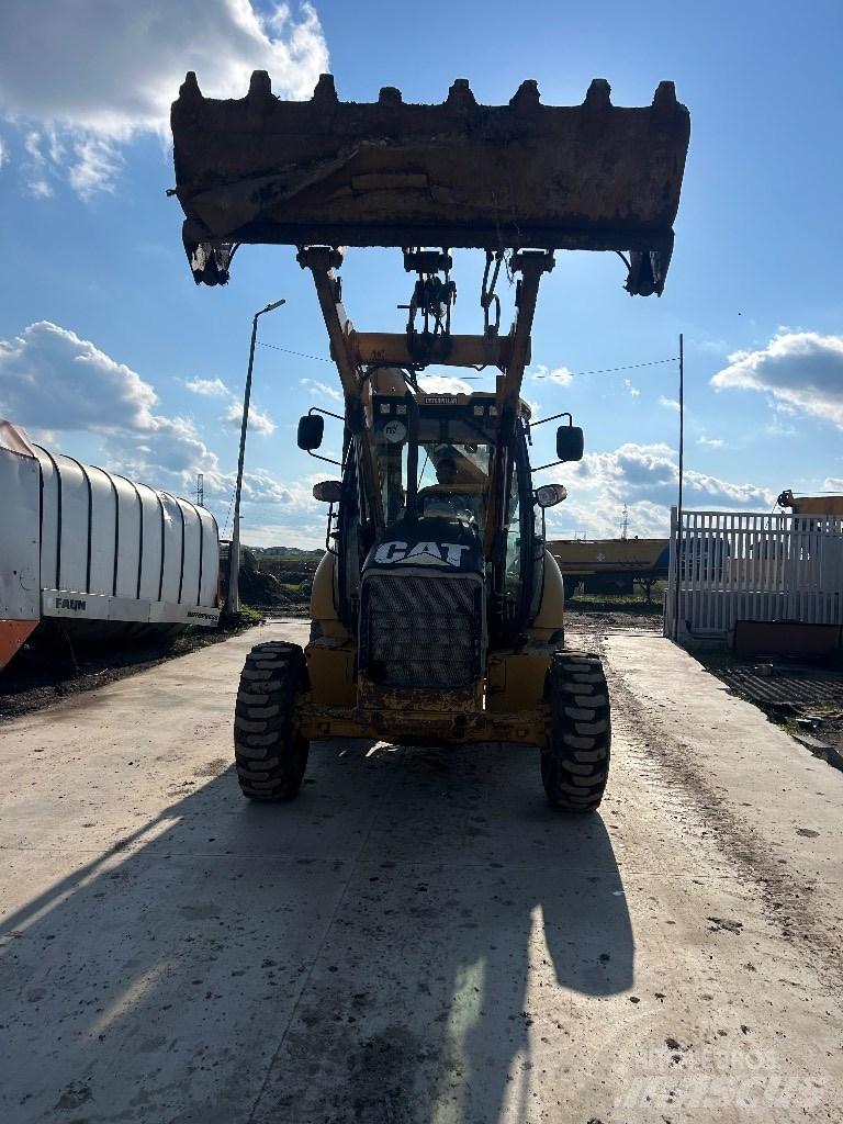 CAT 422 E Kazıcı yükleyiciler - beko loder