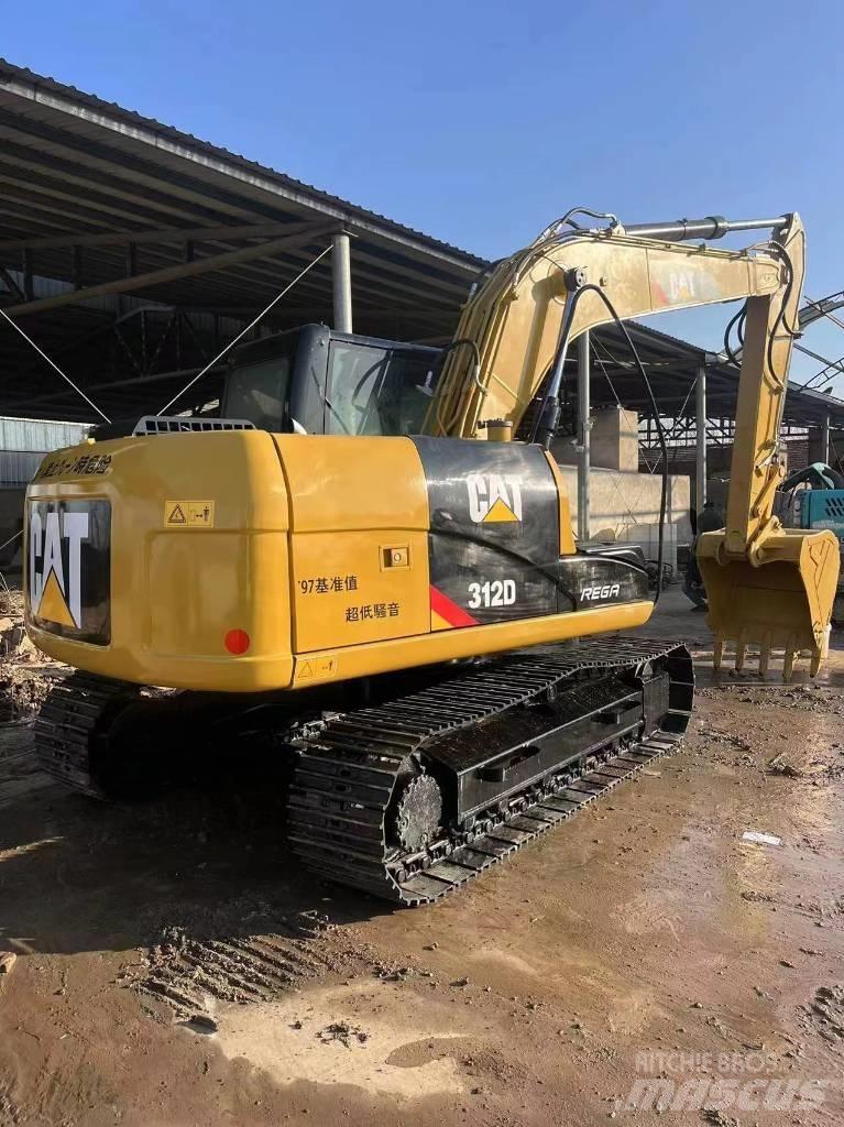 CAT 312d Paletli ekskavatörler