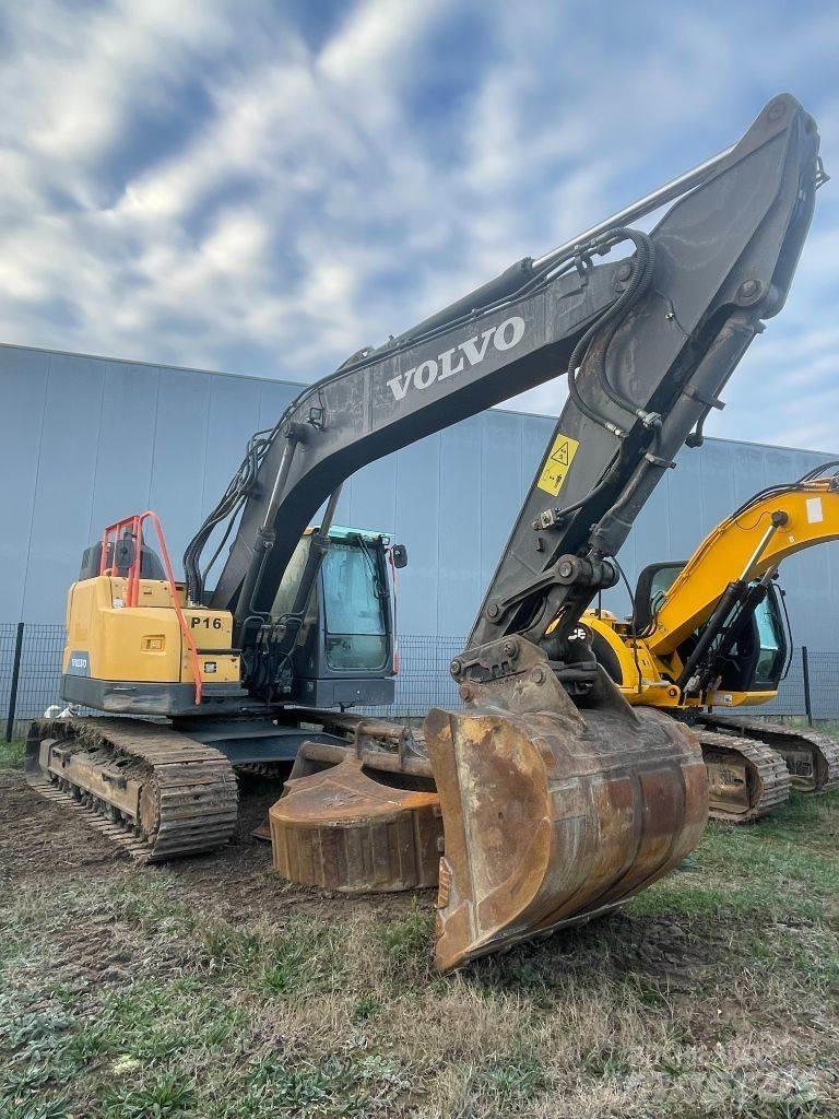 Volvo ECR 235 E Paletli ekskavatörler