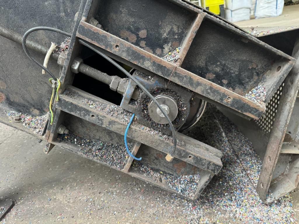  Reto VZ 160-1560 Çöp ayiklama ekipmanlari