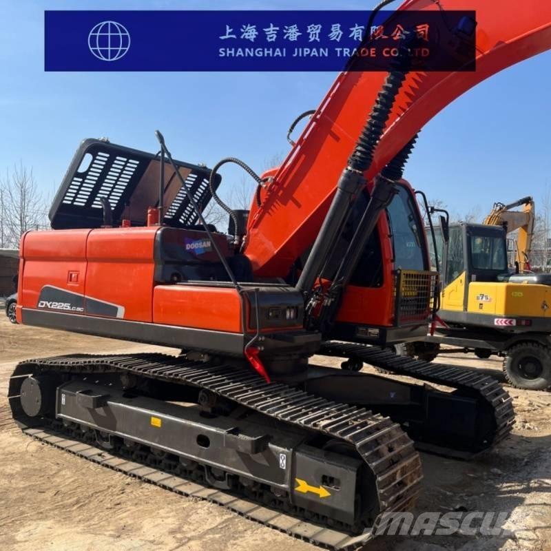 Doosan DX 225 Paletli ekskavatörler