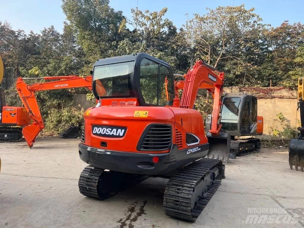 Doosan DX 60-9C Mini ekskavatörler, 7 tona dek
