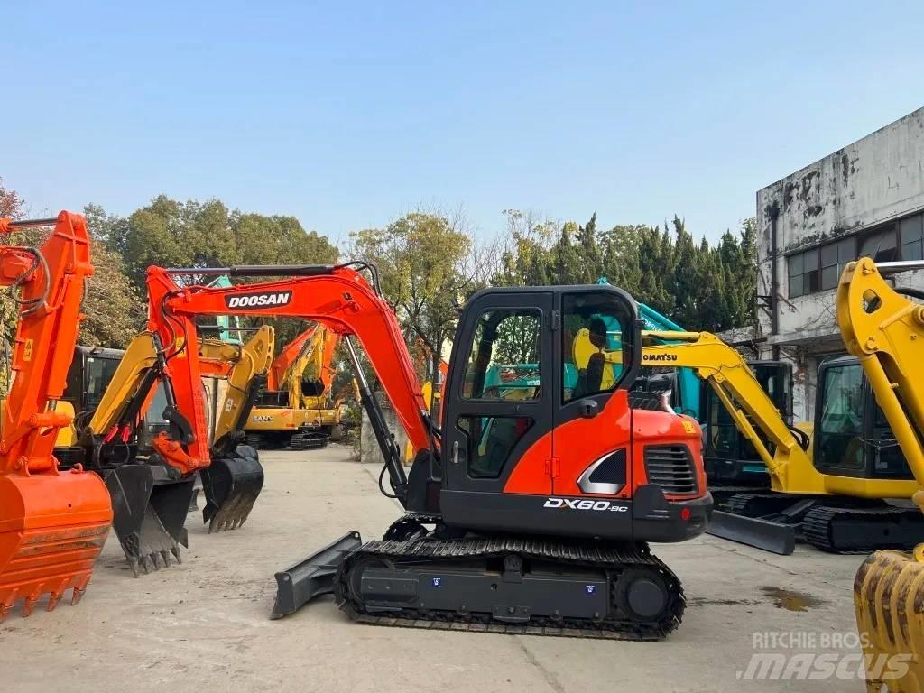 Doosan DX 60-9C Mini ekskavatörler, 7 tona dek