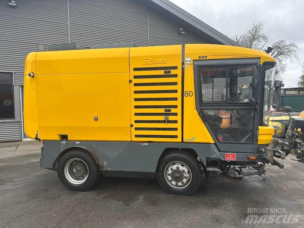 Ravo 580STH Cadde süpürücüler