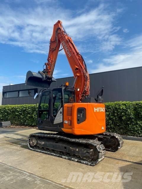 Hitachi ZX 135 US-6 Paletli ekskavatörler