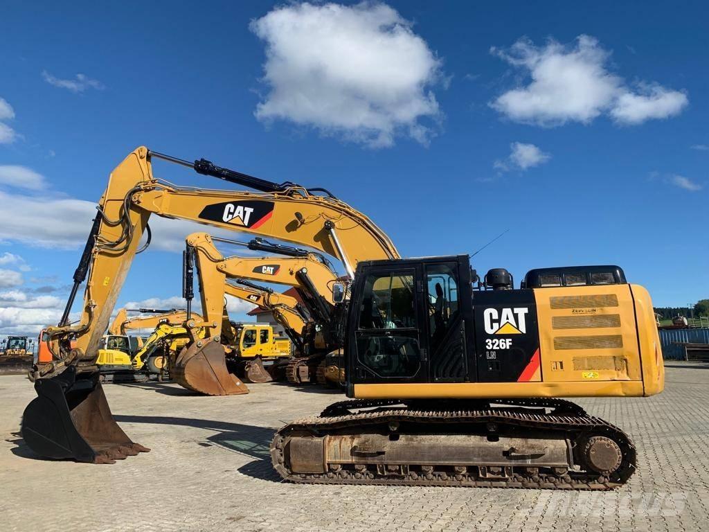 CAT 326FLN Paletli ekskavatörler