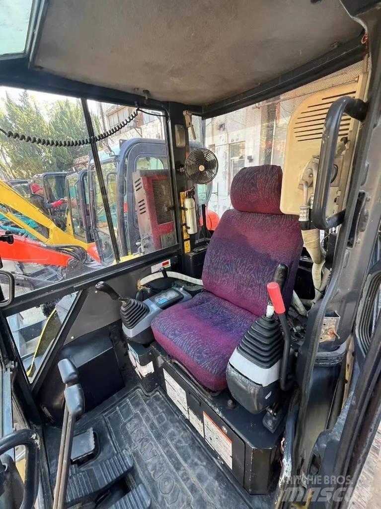 Komatsu PC 40 MR Mini ekskavatörler, 7 tona dek