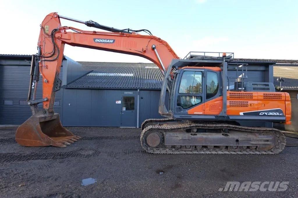 Doosan DX300LC Paletli ekskavatörler