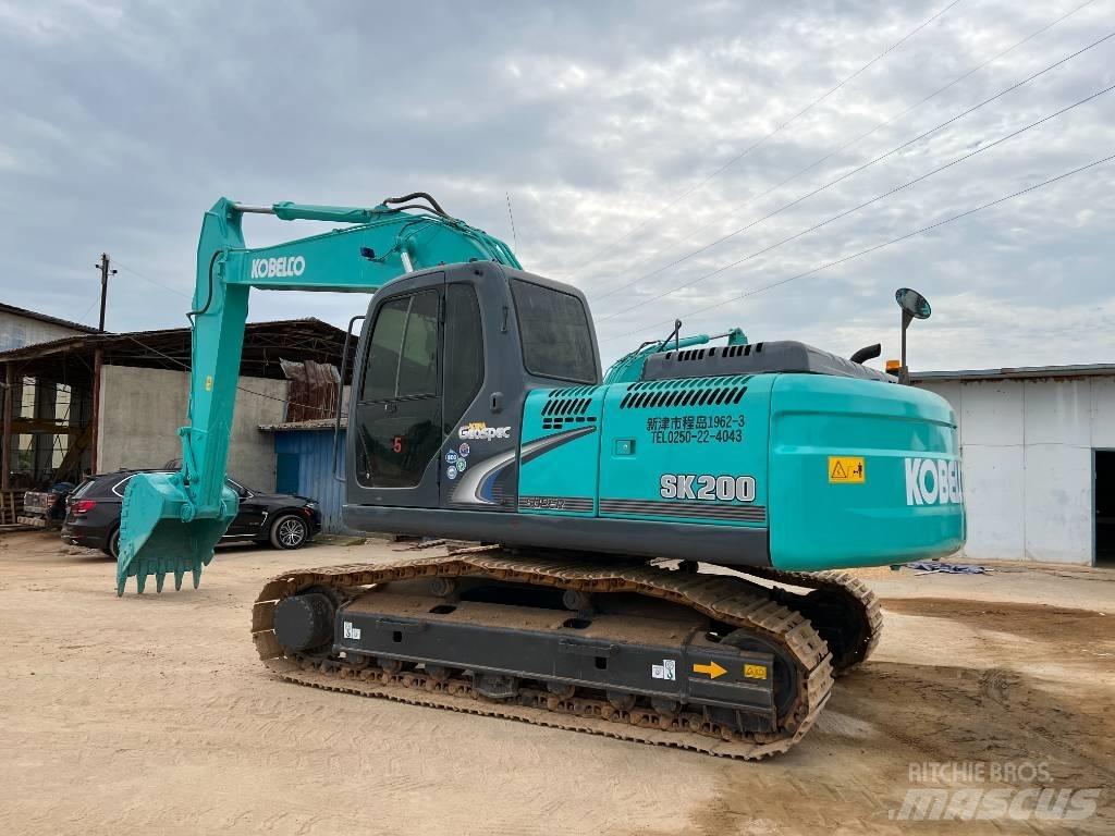 Kobelco SK 200-8 Paletli ekskavatörler