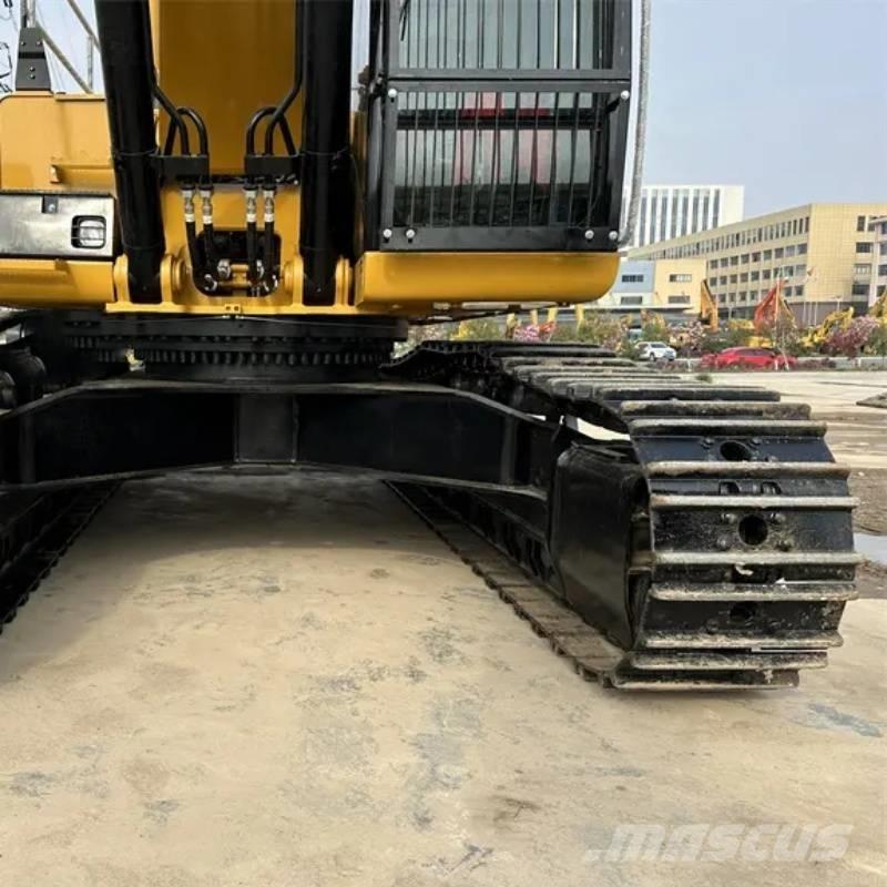 CAT 349 D Paletli ekskavatörler