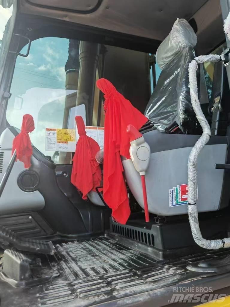 Komatsu 200-8 Paletli ekskavatörler