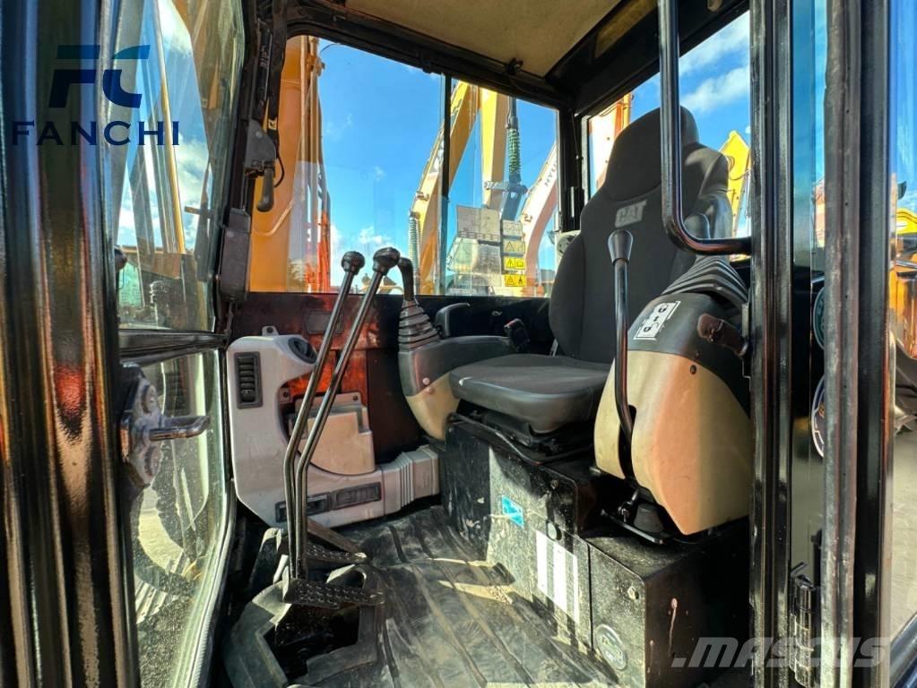 CAT 305.5 E 2 Paletli ekskavatörler