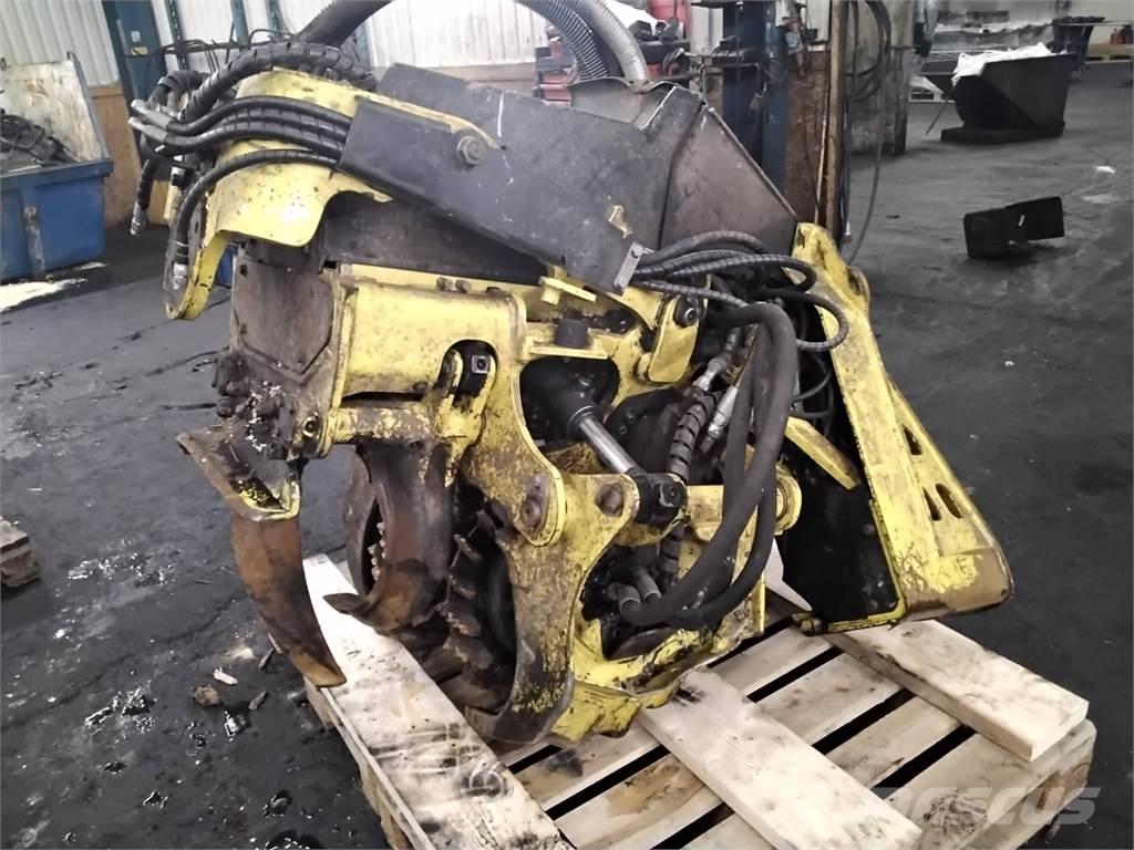 John Deere H415 Agaç kesme robotlari