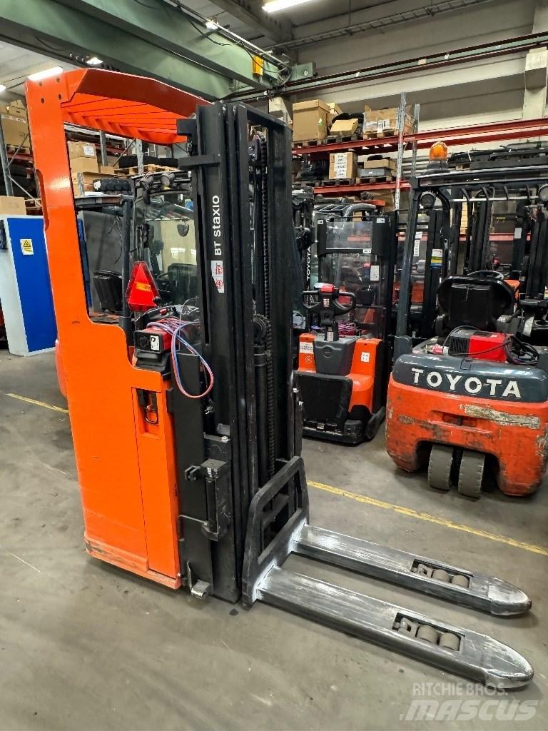 Toyota SSE135L Akülü depo ekipmanları