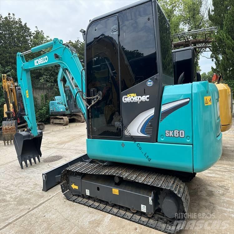 Kobelco SK 60 Mini ekskavatörler, 7 tona dek