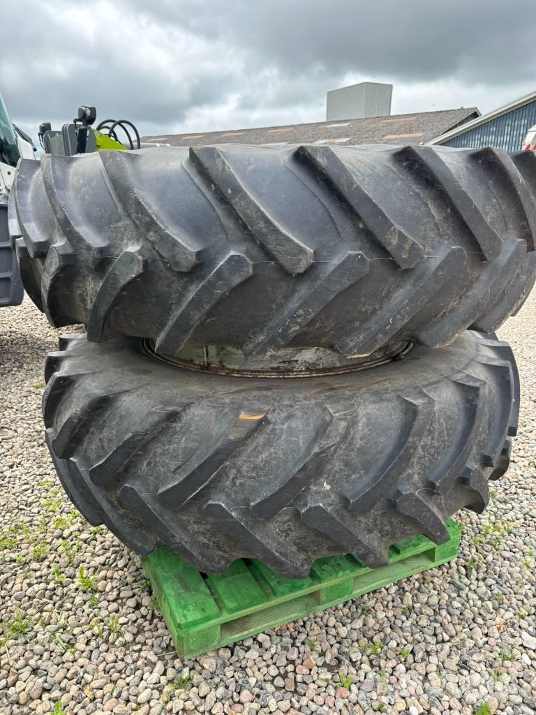  Tvillinghjul 20.8R42 Tekerlekler