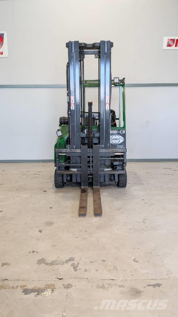 Combilift CB 3000 4 yönlü reach truck