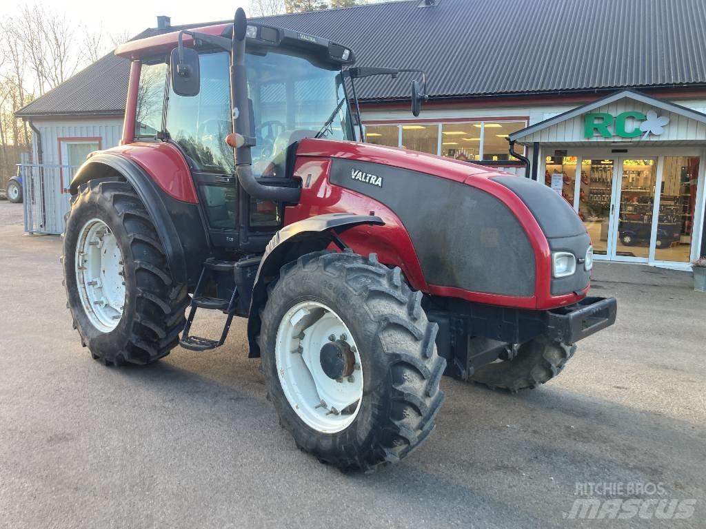 Valtra T 120 Traktörler