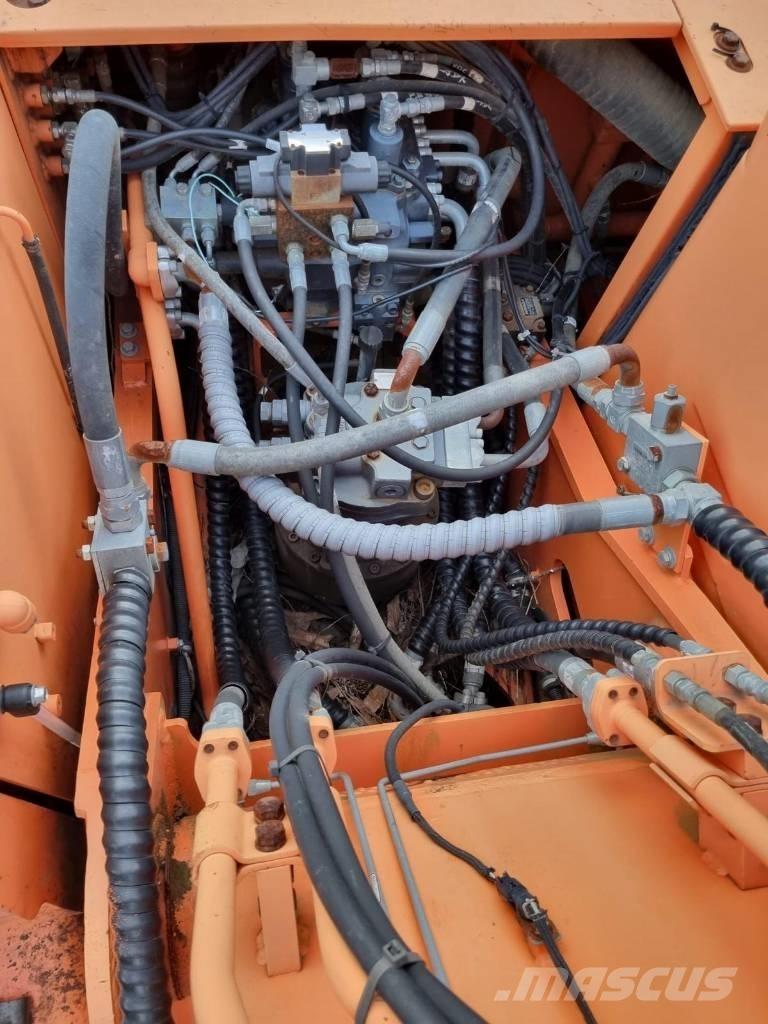 Doosan DX 210 W Lastik tekerli ekskavatörler