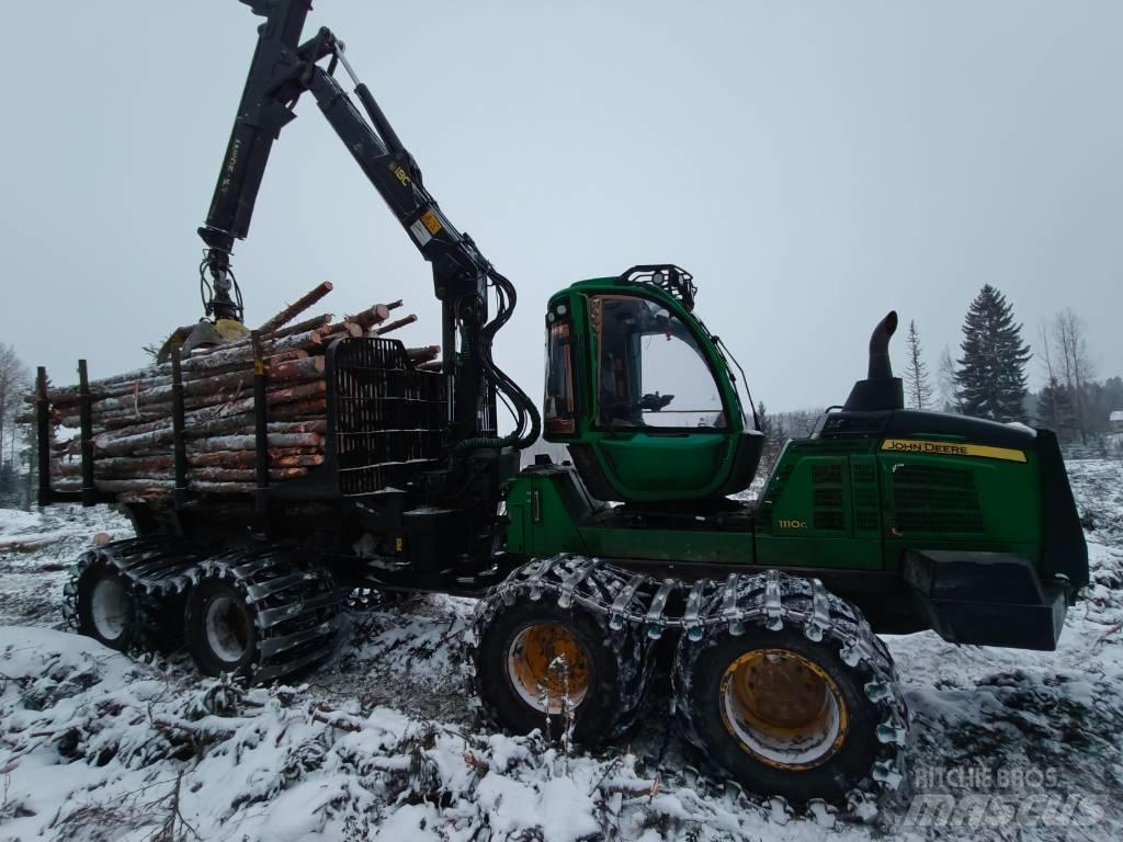 John Deere 1110G Tomruk yükleyici traktörler