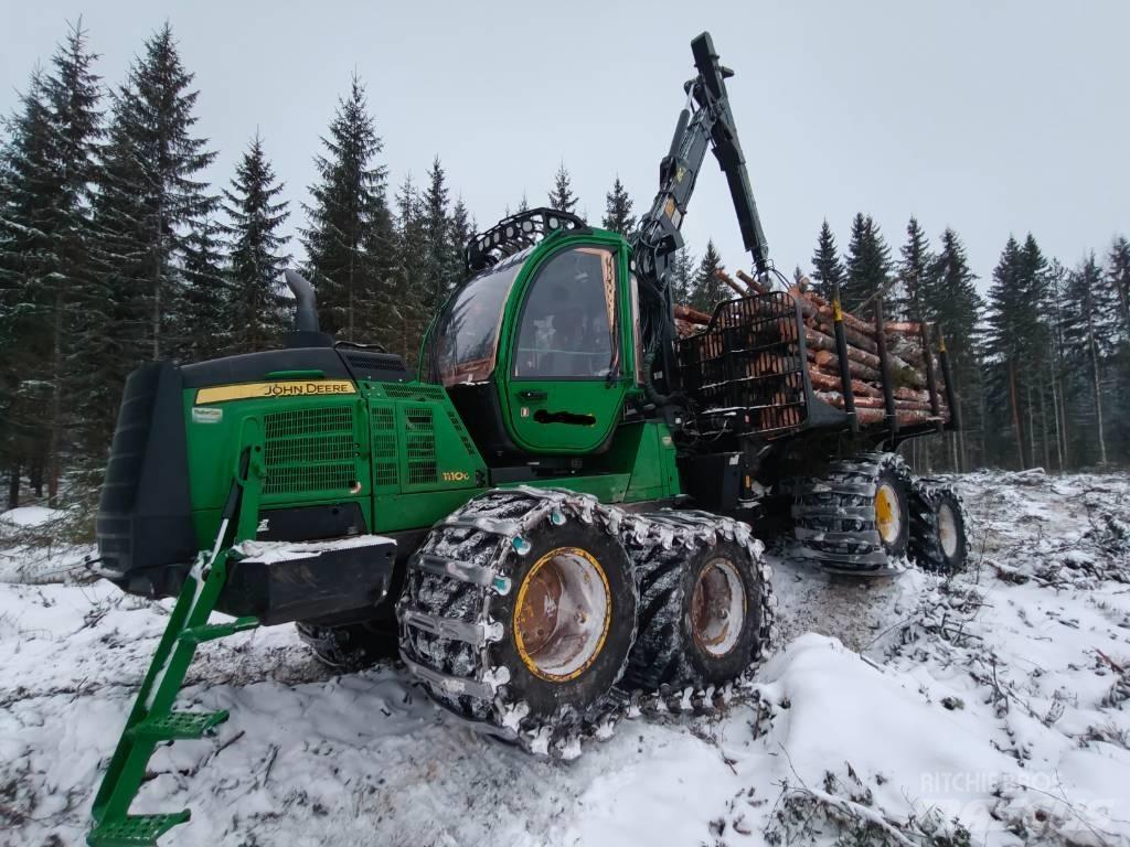 John Deere 1110G Tomruk yükleyici traktörler