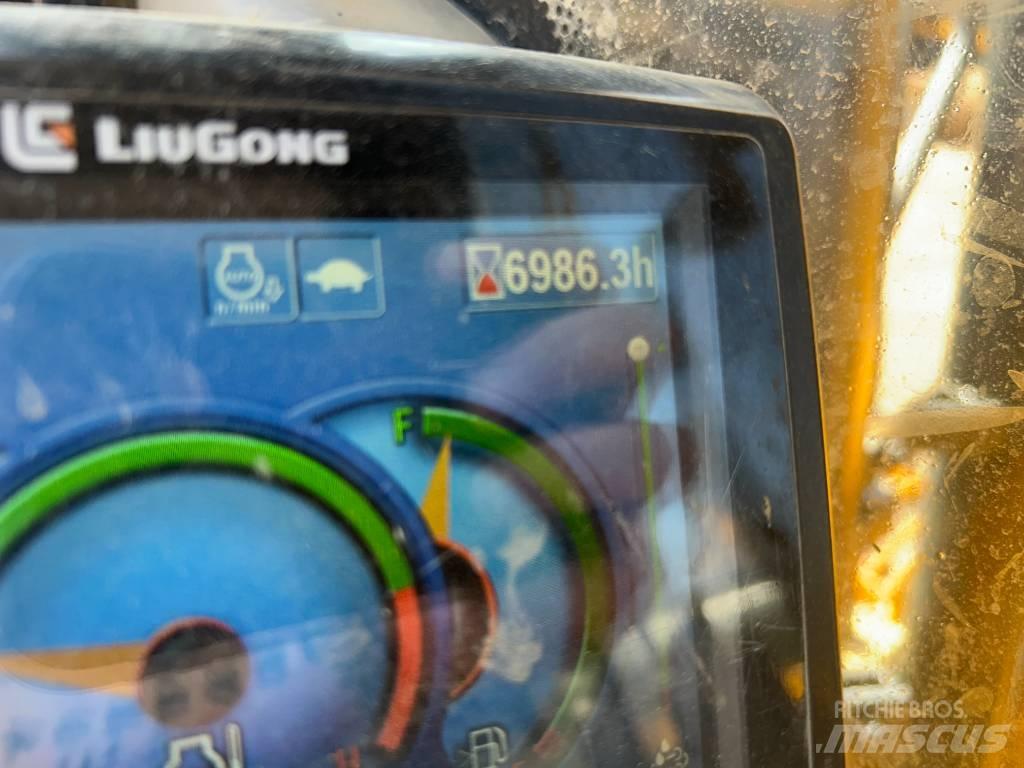LiuGong 915E Paletli ekskavatörler