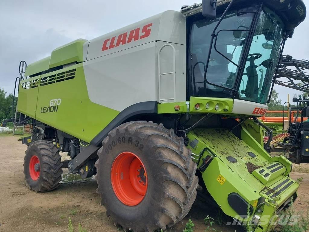 CLAAS Lexion 670 Biçerdöverler