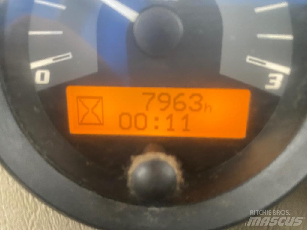 Moxy MT 31 Belden kirma kaya kamyonu