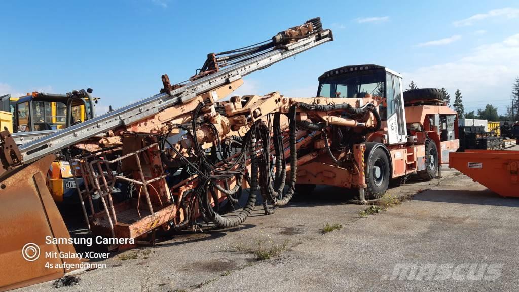 Sandvik DT 920I Tünel açma ve yer altı maden sondaj makineleri