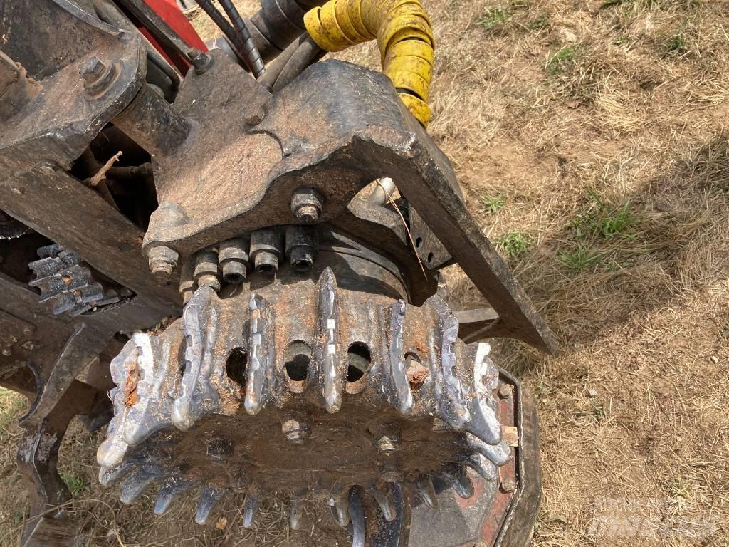 Komatsu 365.1 Agaç kesme robotlari