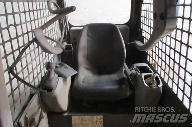 Komatsu SK714 Kabin
