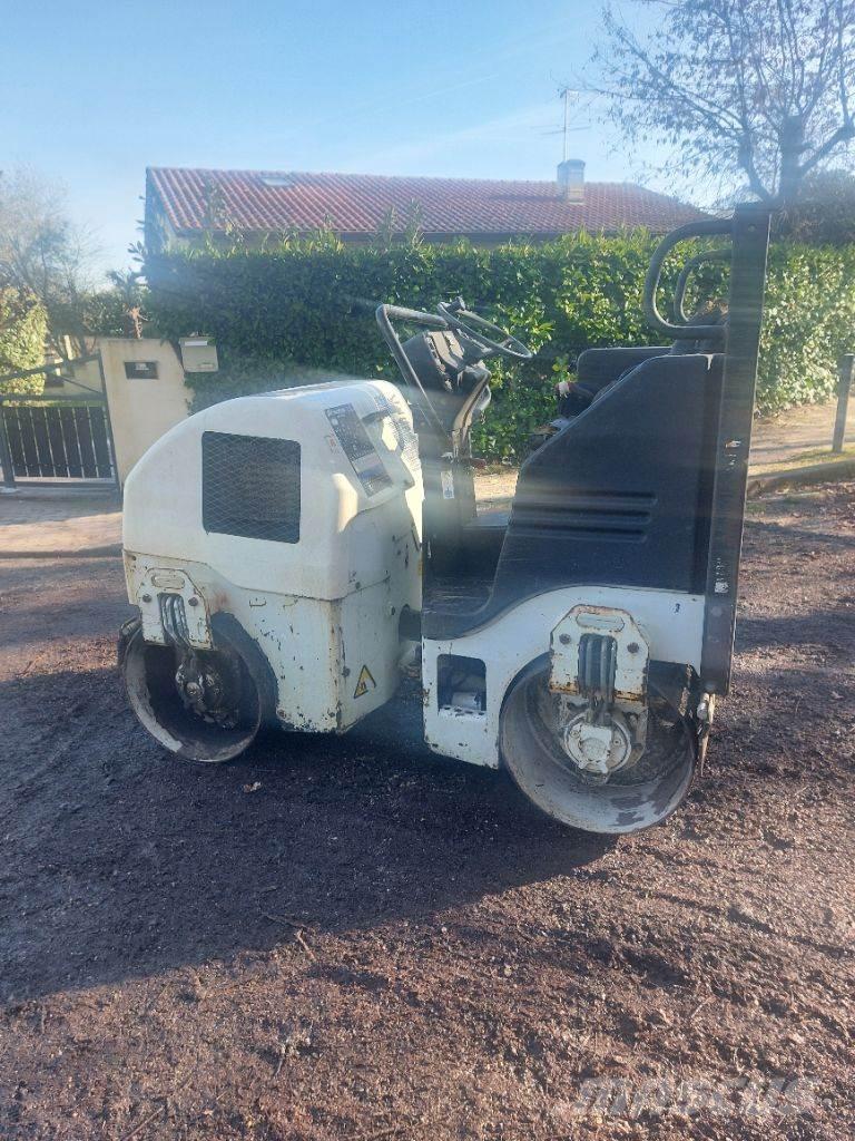 Bobcat BCA16 Sıkıştırma tokmakları