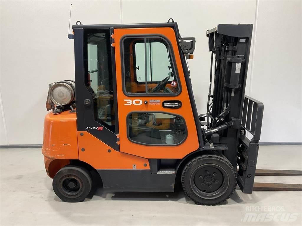 Doosan G30E-5 LPG'li forkliftler