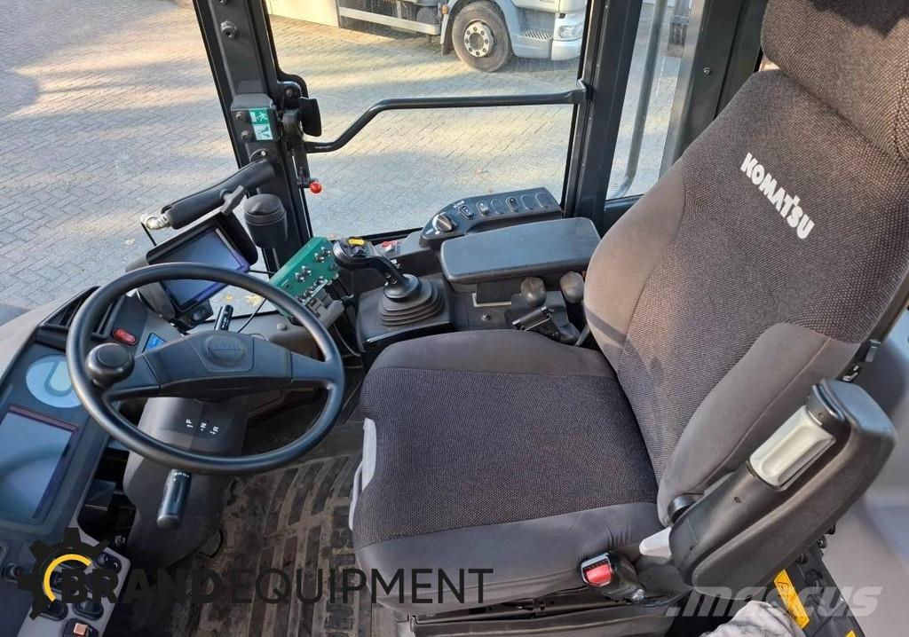 Komatsu WA270-7 Tekerlekli yükleyiciler