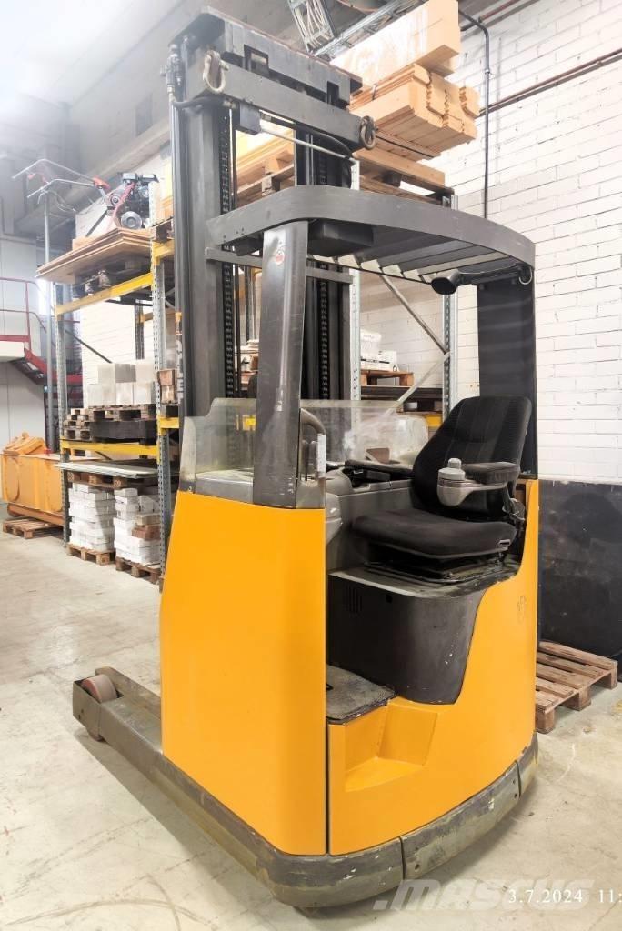 Atlet UNS 200 D Reach truck - depo içi istif araçları