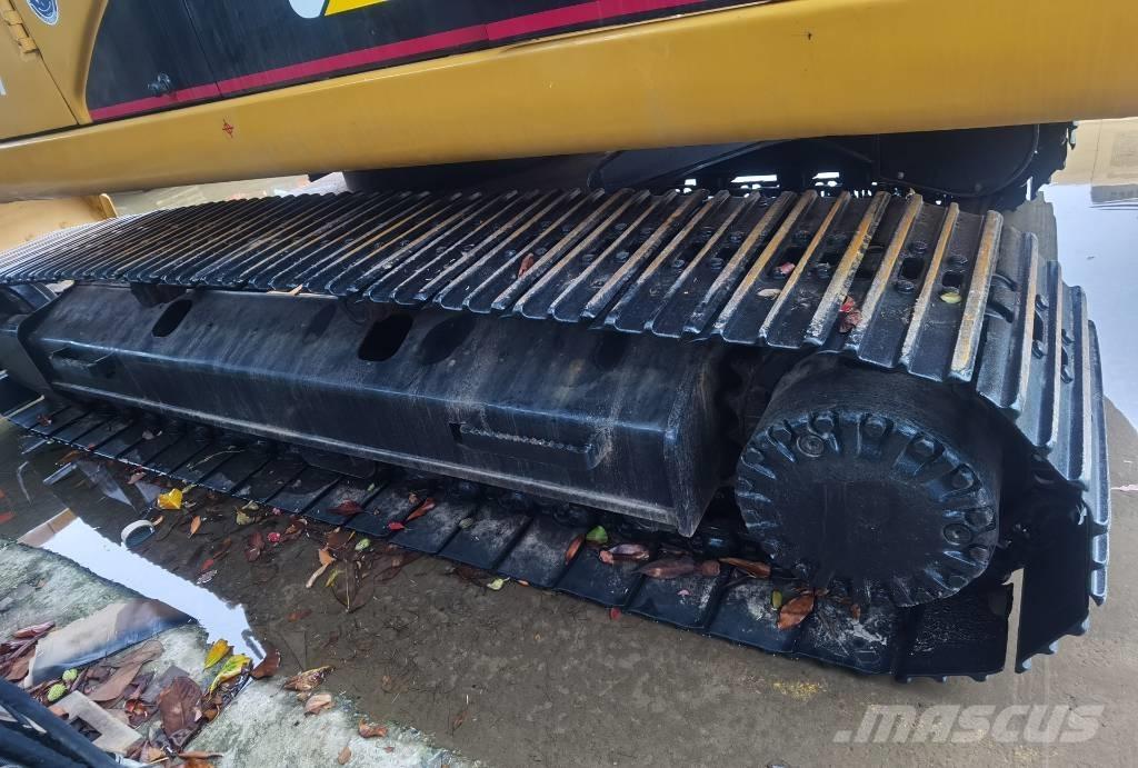 CAT 320 C Paletli ekskavatörler