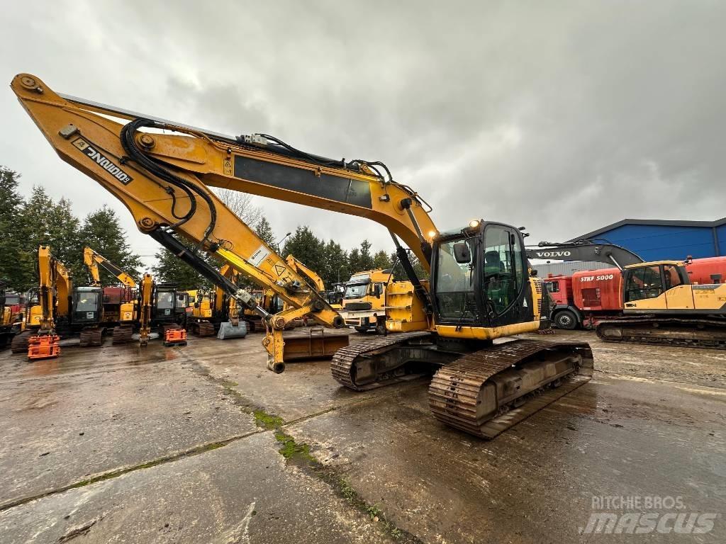 JCB JZ 255 LC Paletli ekskavatörler