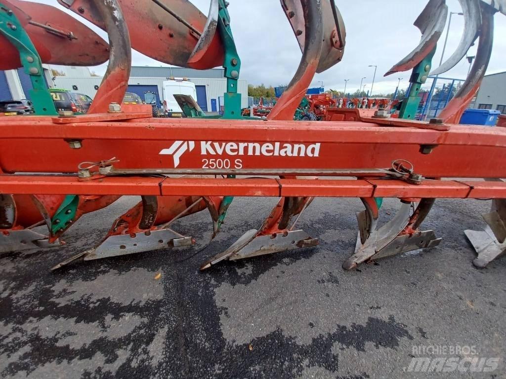 Kverneland 2500S Pulluklar